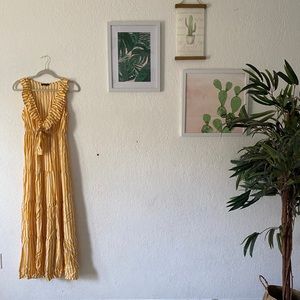 Women’s sleeveless summer maxi dress